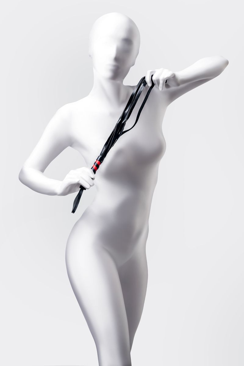 Черно-красный флоггер Anonymo - 45 см. — изображение 4