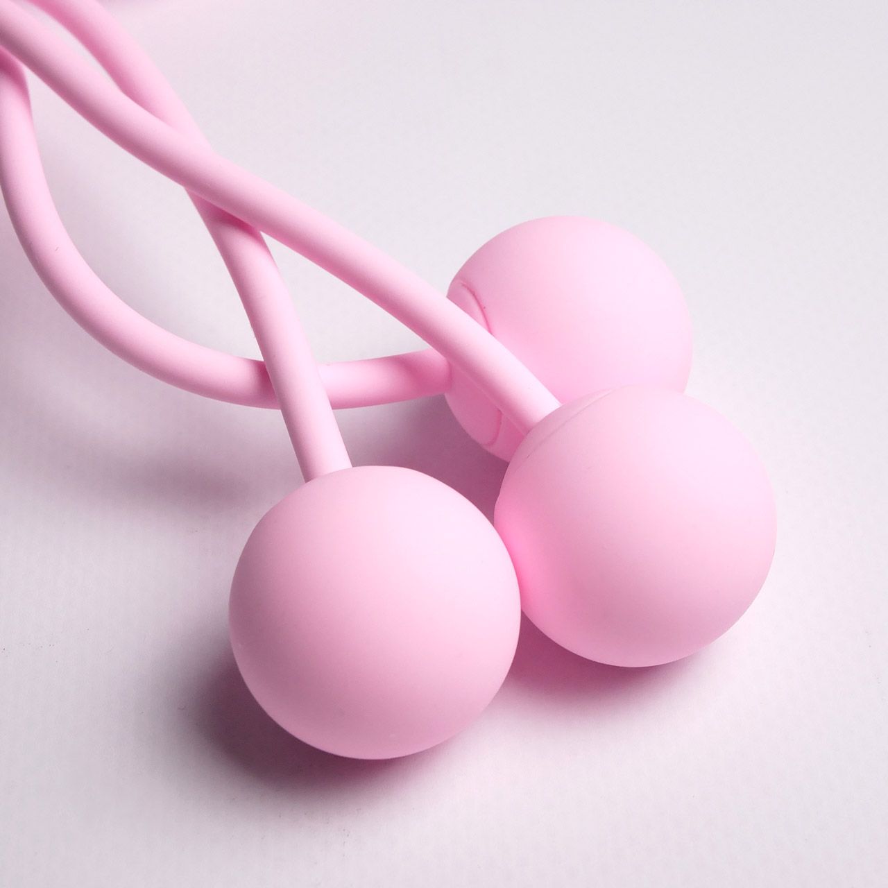 Розовый вакуумный стимулятор клитора с вагинальными виброшариками — изображение 4