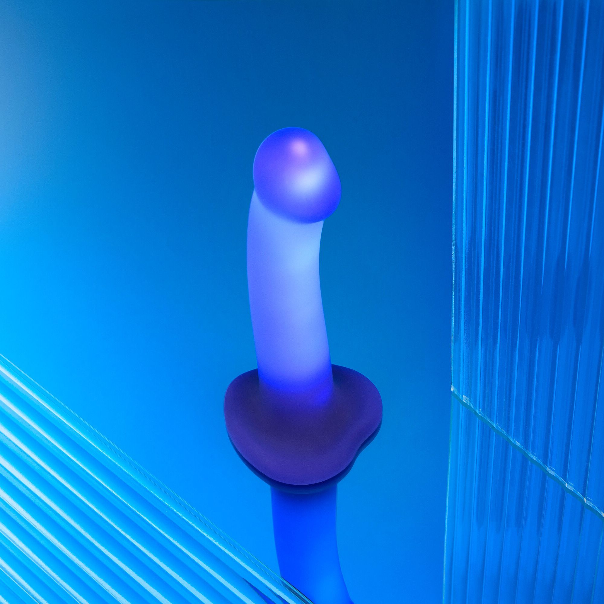 Светящийся фаллоимитатор Strap-on-me Glow-Led Dildo - size M — изображение 2